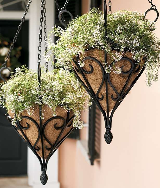 Versailles Hanging Cone Planter