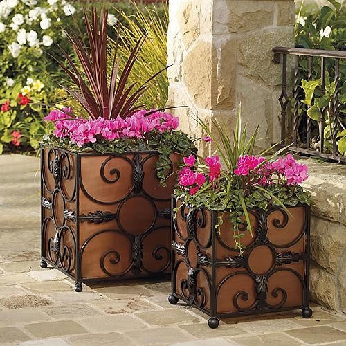 Regal Scroll Square Planter Set