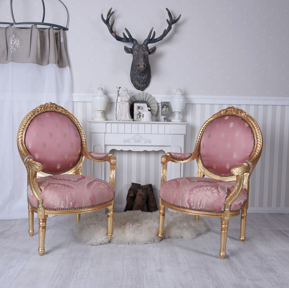 Pinklush Simplicity Victorian Chair Set